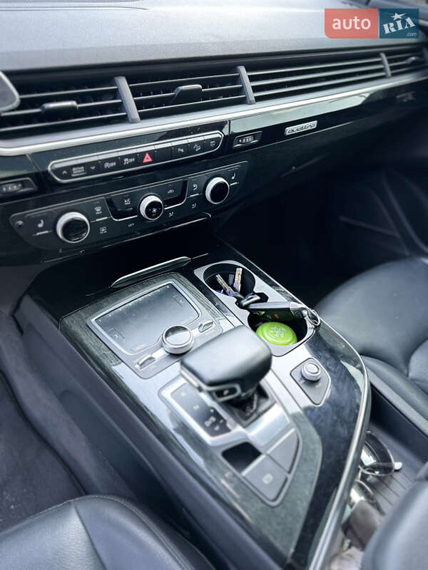 Внедорожник / Кроссовер Audi Q7 2018 в Львове