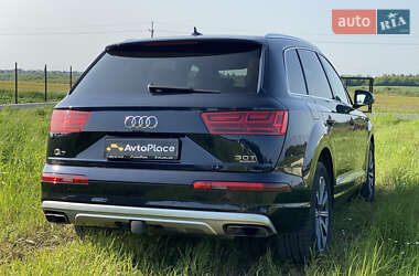 Внедорожник / Кроссовер Audi Q7 2017 в 