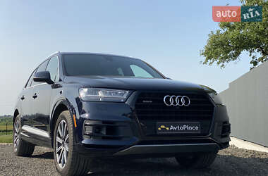 Внедорожник / Кроссовер Audi Q7 2017 в 