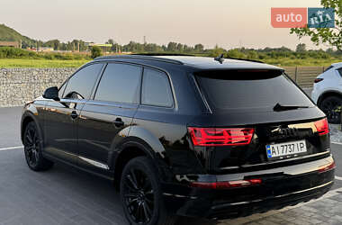 Внедорожник / Кроссовер Audi Q7 2015 в 