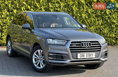 Позашляховик / Кросовер Audi Q7 2017 в Стрию