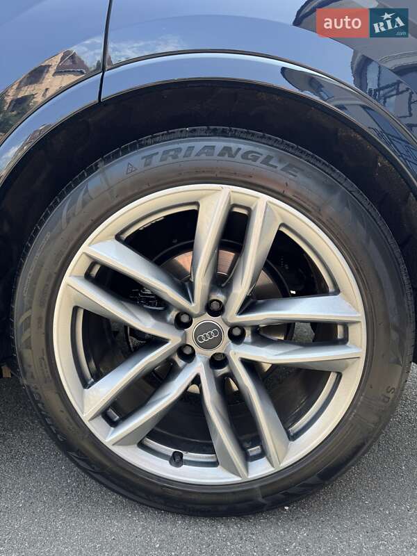 Внедорожник / Кроссовер Audi Q7 2015 в Киеве фото 12 Внедорожник / Кроссовер Audi Q7 2015 в Киеве