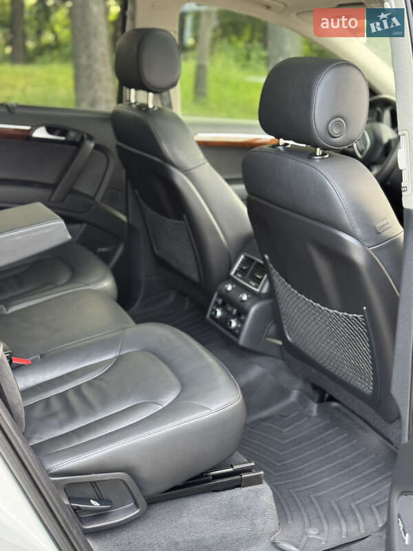 Позашляховик / Кросовер Audi Q7 2013 в Черкасах фото 26 Позашляховик / Кросовер Audi Q7 2013 в Черкасах