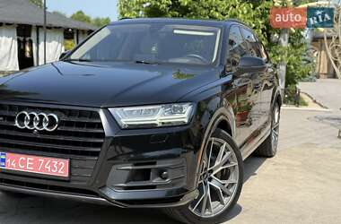 Внедорожник / Кроссовер Audi Q7 2018 в 