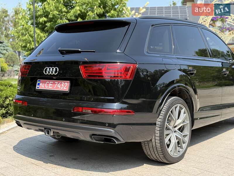 Внедорожник / Кроссовер Audi Q7 2018 в Жовкве