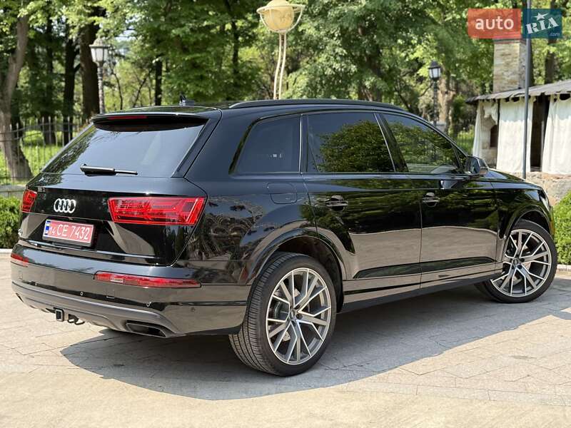Внедорожник / Кроссовер Audi Q7 2018 в Жовкве