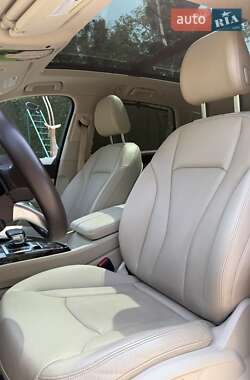 Внедорожник / Кроссовер Audi Q7 2018 в 