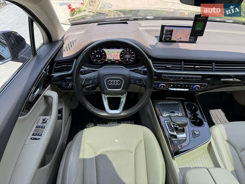 Внедорожник / Кроссовер Audi Q7 2018 в Жовкве