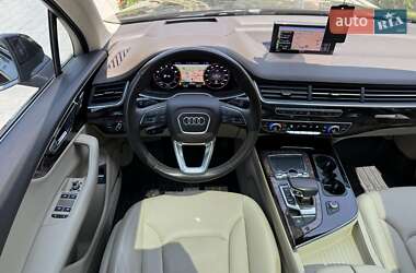 Внедорожник / Кроссовер Audi Q7 2018 в 