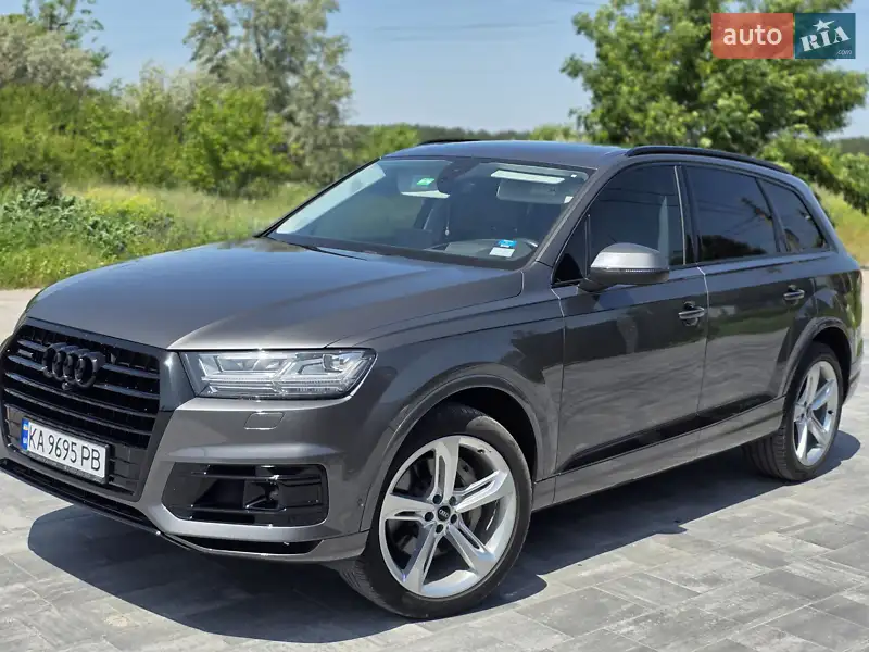 Внедорожник / Кроссовер Audi Q7 2019 в 
