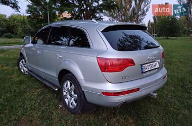 Внедорожник / Кроссовер Audi Q7 2008 в 