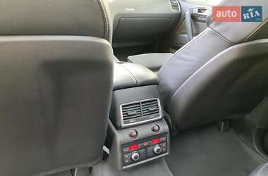 Позашляховик / Кросовер Audi Q7 2007 в 