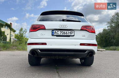 Внедорожник / Кроссовер Audi Q7 2013 в 
