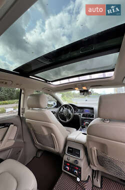 Внедорожник / Кроссовер Audi Q7 2013 в 