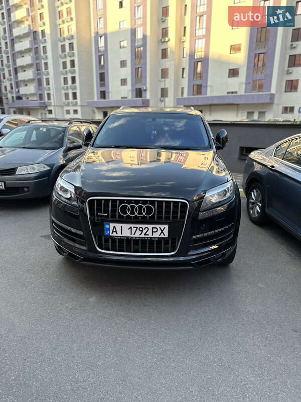 Внедорожник / Кроссовер Audi Q7 2013 в Киеве