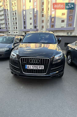 Внедорожник / Кроссовер Audi Q7 2013 в 