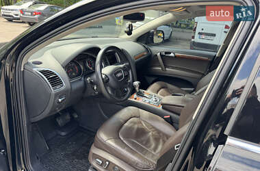 Внедорожник / Кроссовер Audi Q7 2014 в 