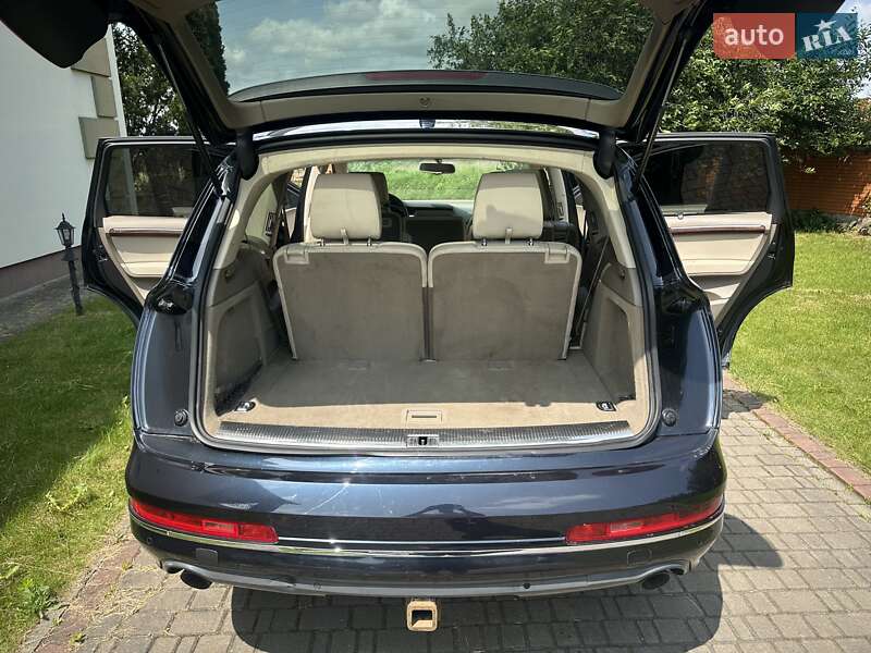 Позашляховик / Кросовер Audi Q7 2012 в Луцьку