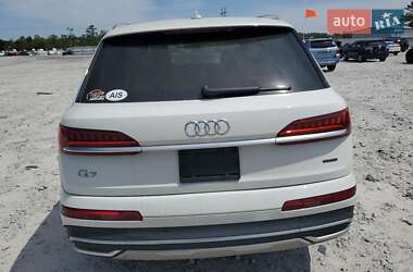 Внедорожник / Кроссовер Audi Q7 2021 в 