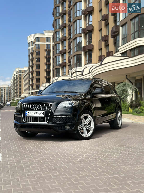 Внедорожник / Кроссовер Audi Q7 2010 в 