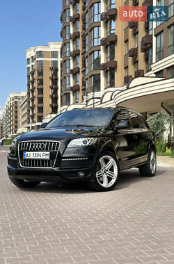 Внедорожник / Кроссовер Audi Q7 2010 в 