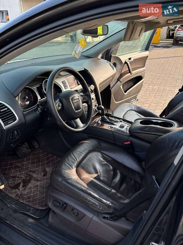 Внедорожник / Кроссовер Audi Q7 2006 в Горохове