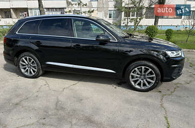 Внедорожник / Кроссовер Audi Q7 2018 в 