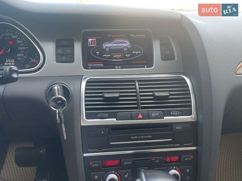 Позашляховик / Кросовер Audi Q7 2012 в Конотопі