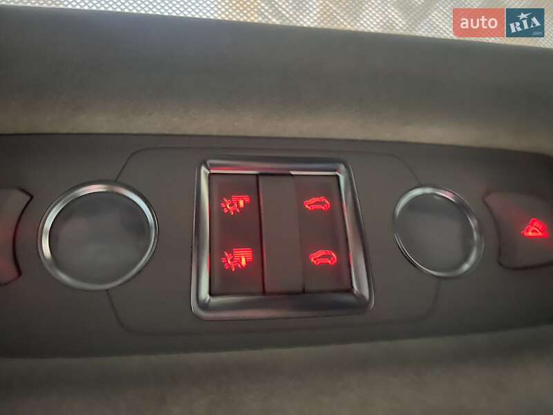 Позашляховик / Кросовер Audi Q7 2012 в Одесі