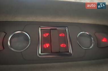 Позашляховик / Кросовер Audi Q7 2012 в 