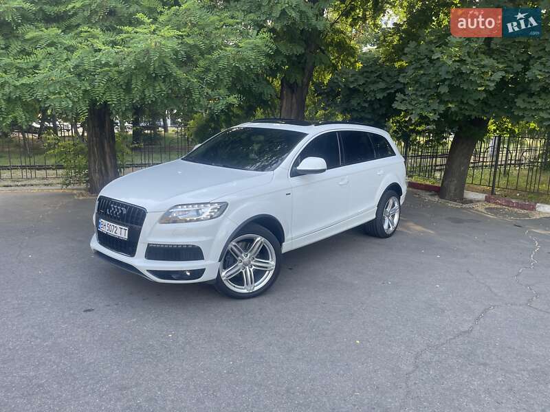 Позашляховик / Кросовер Audi Q7 2012 в Одесі