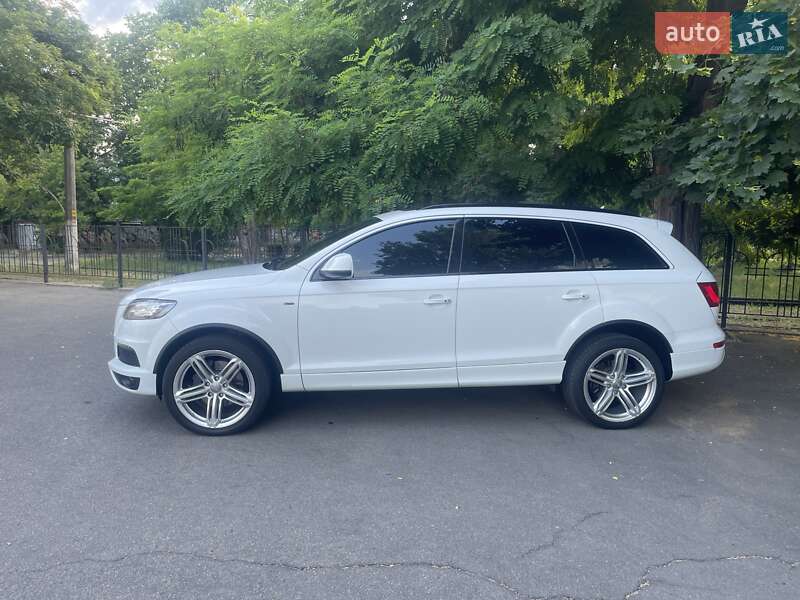 Позашляховик / Кросовер Audi Q7 2012 в Одесі