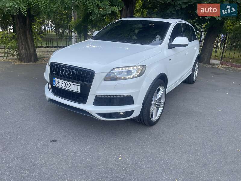 Позашляховик / Кросовер Audi Q7 2012 в Одесі
