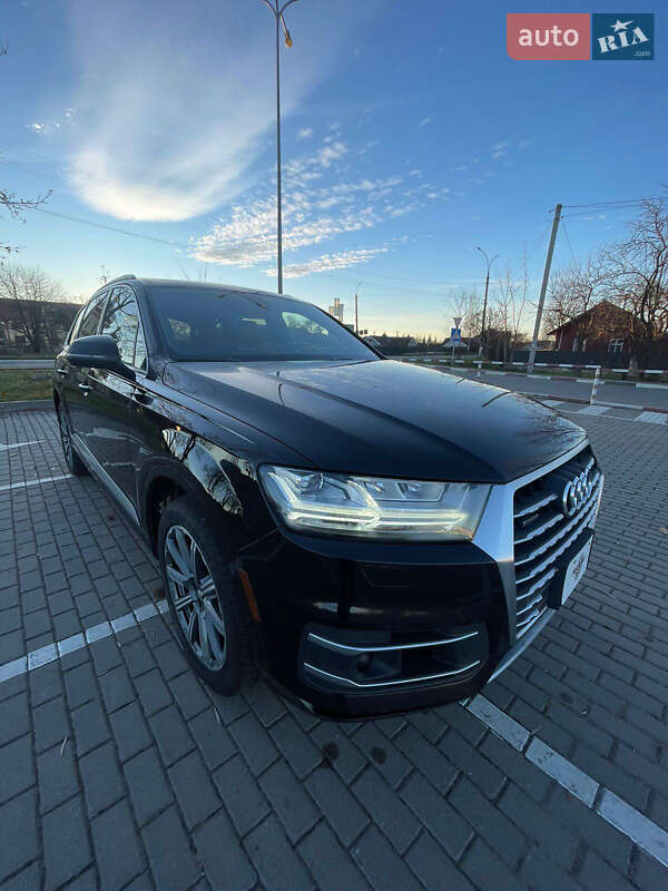Позашляховик / Кросовер Audi Q7 2017 в Краматорську