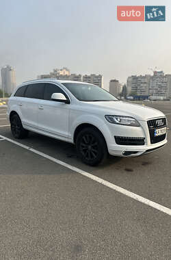 Внедорожник / Кроссовер Audi Q7 2012 в 
