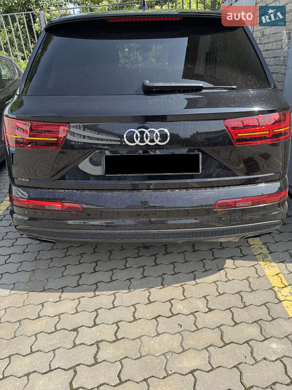 Внедорожник / Кроссовер Audi Q7 2017 в Львове