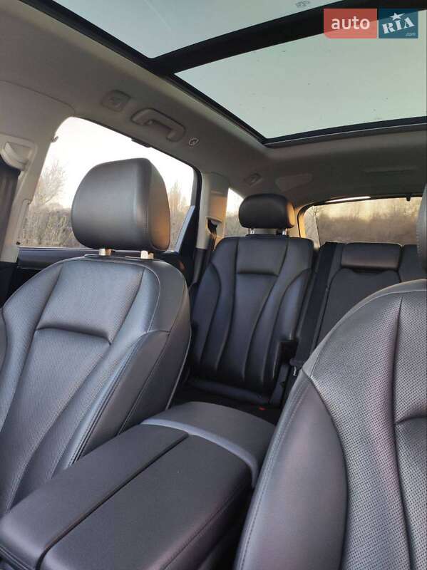 Внедорожник / Кроссовер Audi Q7 2015 в Каменском фото 5 Внедорожник / Кроссовер Audi Q7 2015 в Каменском