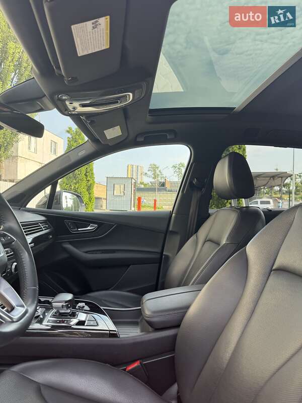 Внедорожник / Кроссовер Audi Q7 2017 в Киеве фото 18 Внедорожник / Кроссовер Audi Q7 2017 в Киеве