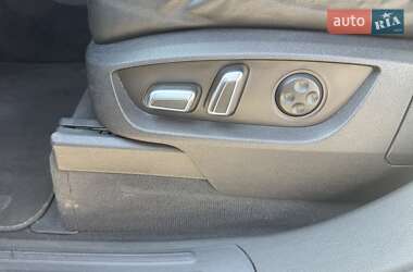 Внедорожник / Кроссовер Audi Q7 2012 в 