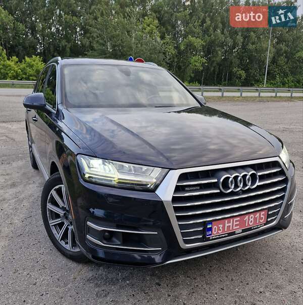 Внедорожник / Кроссовер Audi Q7 2017 в Полтаве