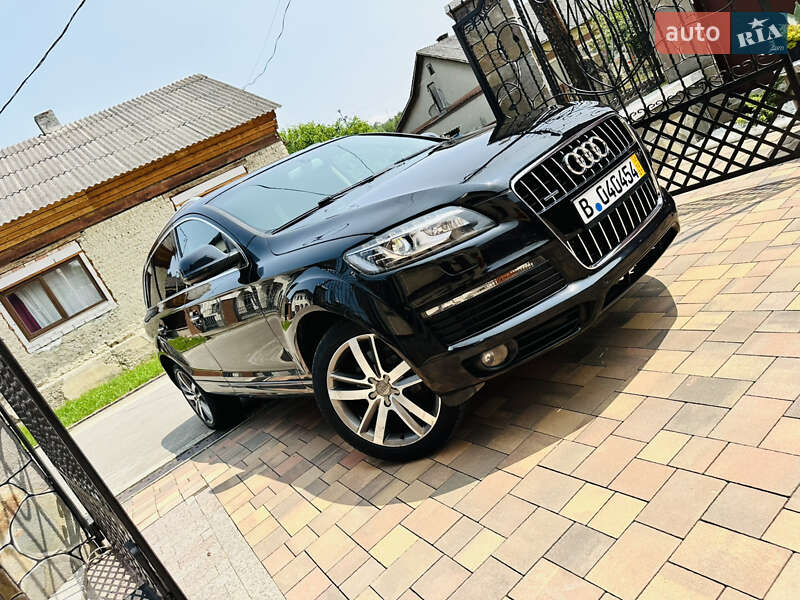 Внедорожник / Кроссовер Audi Q7 2015 в Нижней Апше