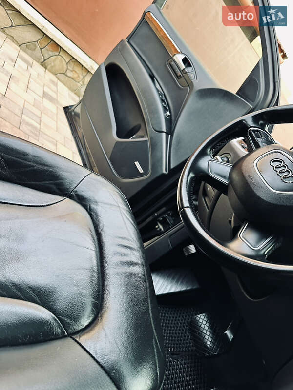 Внедорожник / Кроссовер Audi Q7 2015 в Нижней Апше