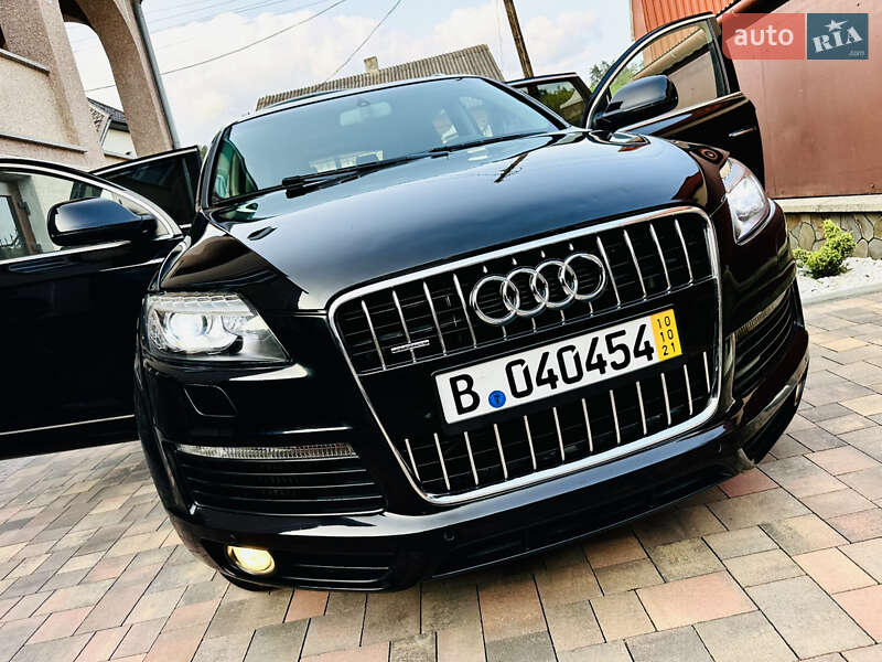 Внедорожник / Кроссовер Audi Q7 2015 в Нижней Апше