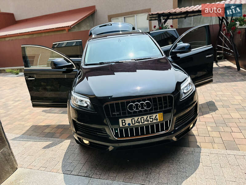 Внедорожник / Кроссовер Audi Q7 2015 в Нижней Апше