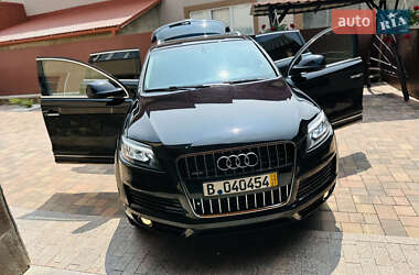 Внедорожник / Кроссовер Audi Q7 2015 в 