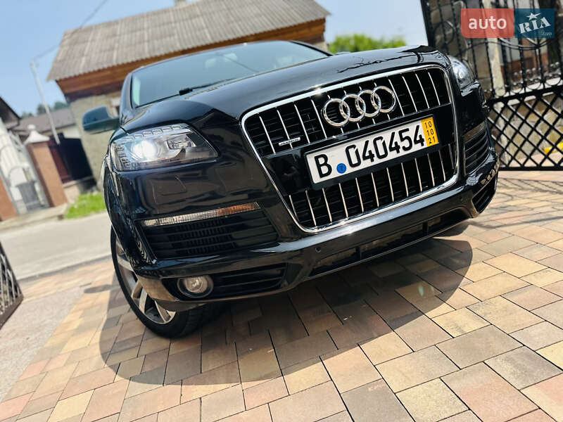 Внедорожник / Кроссовер Audi Q7 2015 в Нижней Апше