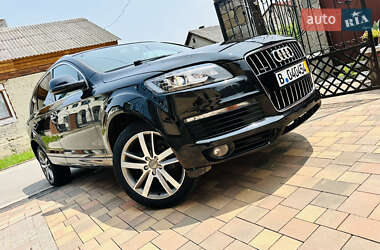 Внедорожник / Кроссовер Audi Q7 2015 в 