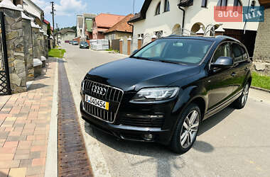 Внедорожник / Кроссовер Audi Q7 2015 в 