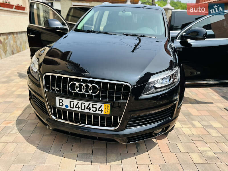 Внедорожник / Кроссовер Audi Q7 2015 в Нижней Апше