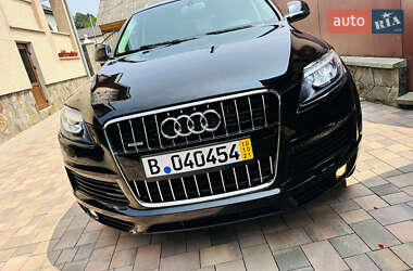Внедорожник / Кроссовер Audi Q7 2015 в 